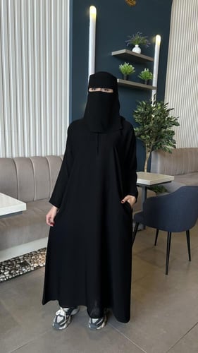عرض عبايه ساده + خمار + نقاب اسلامي حرير