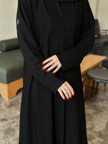 عبايه 101+نقاب وطرحه مجانا