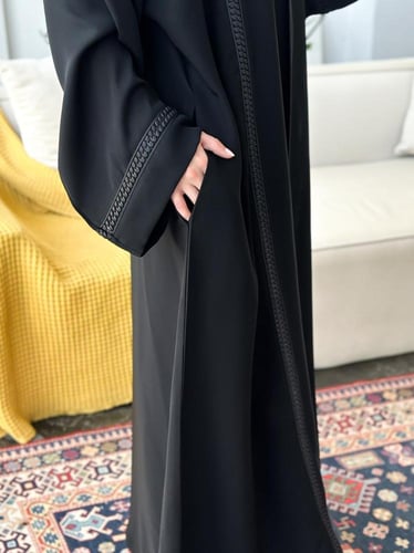 عبايه طرحتي +طرحه ونقاب مجاناً