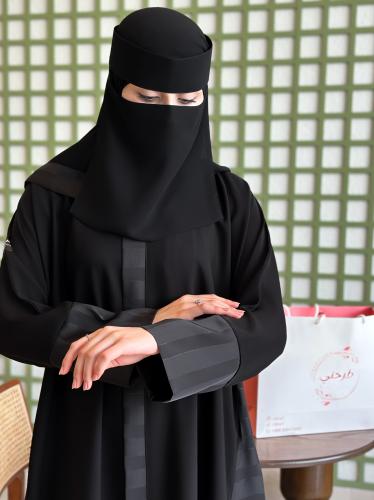 عبايه الصيف +نقاب وطرحه مجاناً