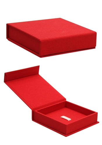 علبة يو اس بي USB لون أحمر