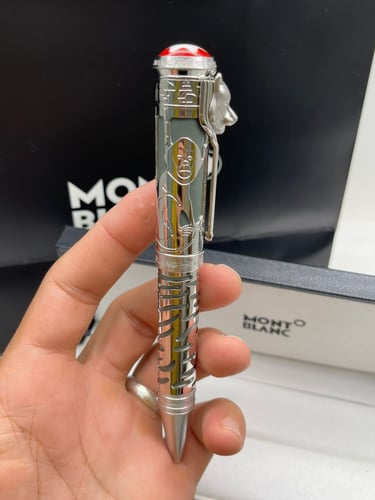 قلم مونت بلانك الذئب درجة اولى