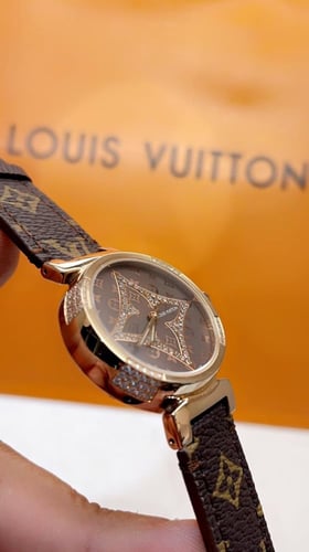 ساعة لويس فيتون درجة اولى