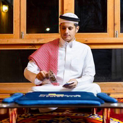 طاولة بلوت أرضية منحنية