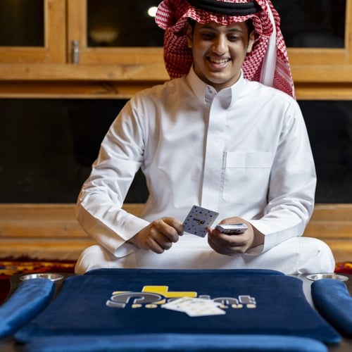 طاولة بلوت منحنية أرضية لون أزرق_Curved Ground Blo...