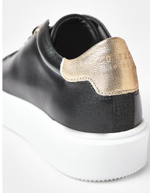 حذاء رياضي بنعل سميك للنساء من تيد بيكرsize-39-EU...