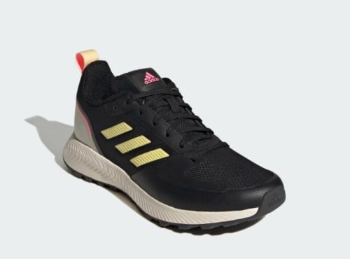 حذاء الجري رانفالكون 2.0 للنساء من اديداس size-38...