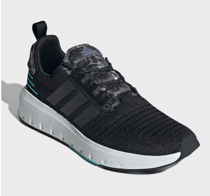 حذاء للرجال من اديداس size-44.2/3-EU ..