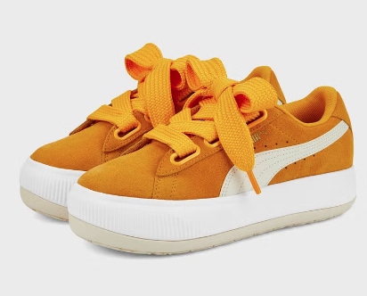 حذاء للنساء شامواه من بوما size-39 EU ....