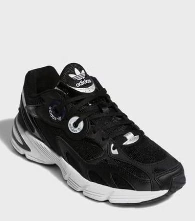 حذاء استير للنساء من اديداس size-37 1/3 EU ....