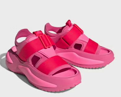 صندل حذاء للنساء من اديداس size-40-1/2-EU ....