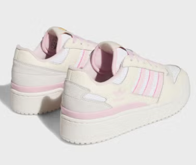 حذاء للنساء من اديداس size-40.2/3-EU ...