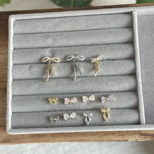 بروش بالأسم مع فيونكة