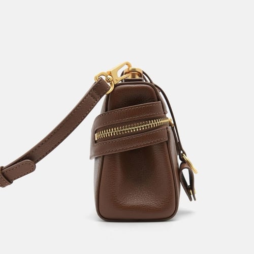 حقيبة كتف جلد أليسا من بيدرو - بني