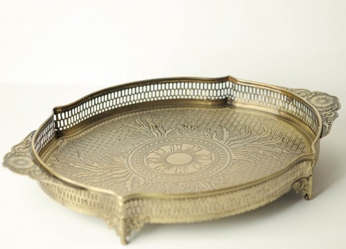 صينية تقديم معدنية عرض :43 / طول :28 / عمق :3.75