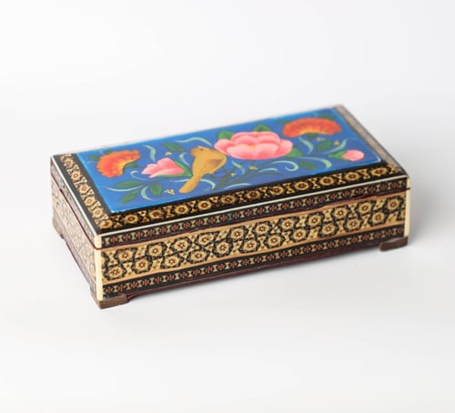 علبة من الخشب الطبيعي مُطعم بالصدف والنحاس + رسم ي...