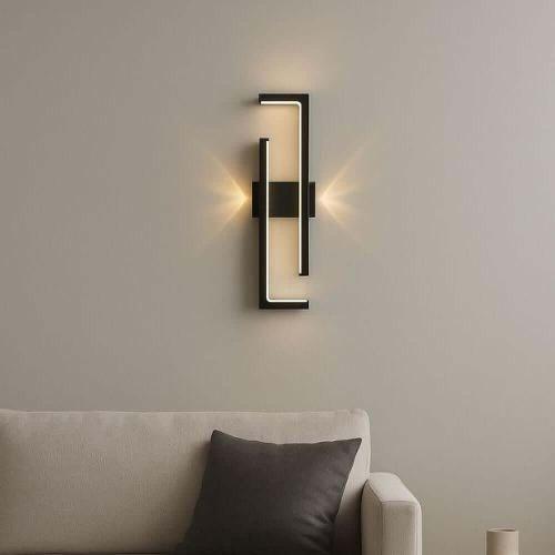 إنارة جدارية حرف L