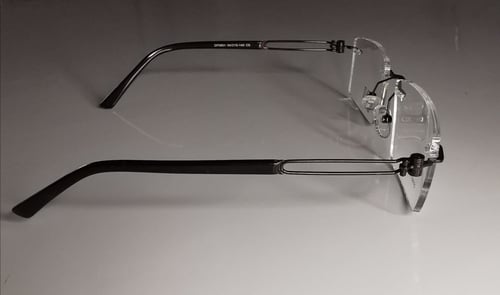 نظارة ليفي اوبتيكال Levi Optical 5801 C5