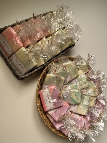 توزيعات صابون طبيعي حجم وسط 10 قطع مغلفة مع الثيم