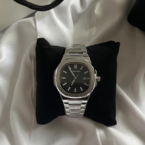 ساعة رجاليه سوداء