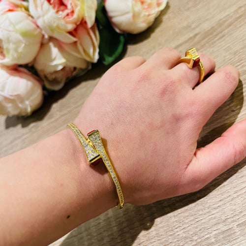 سوارة وخاتم تصميم راقي ألوان