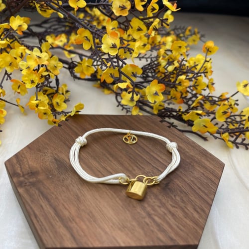 سواره خيط تعليقه LV