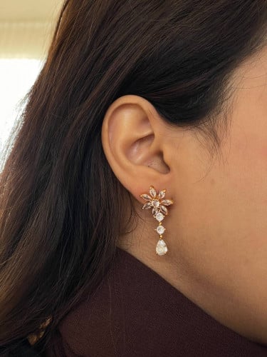 حلق انيق زركون