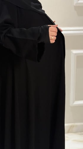 عبايه الموظفات