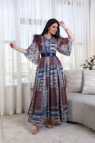 فستان ملكي بمقاسات كبيره