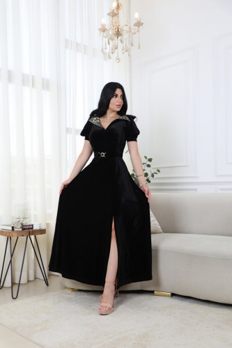 فستان مخمل ملكي بتطريز