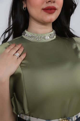 طقم تنوره مشجره مع بلوزه ستان وحزام