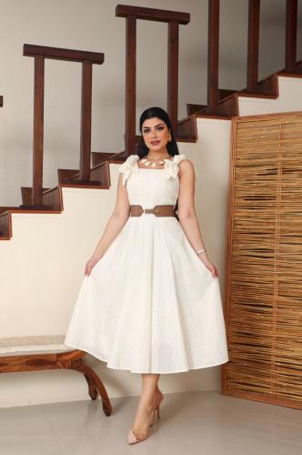 فستان ناعم مع حزام