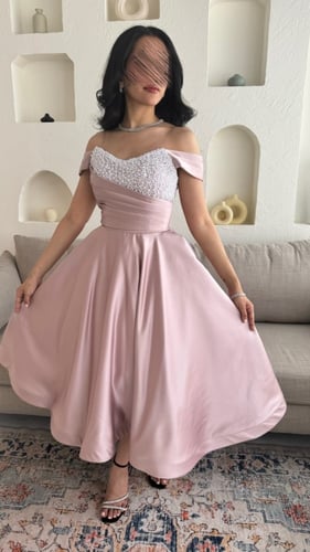 فستان ميد تطويز لول دبل كلوش