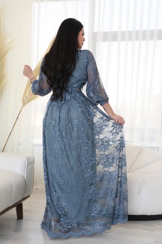 فستان دانتيل ملكي طويل