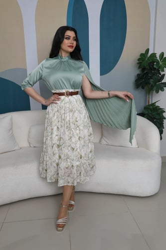 طقم تنورة مع كم بيليسيه وتنورة مشجره