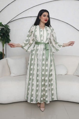 فستان مشجر بمقاسات كبيره