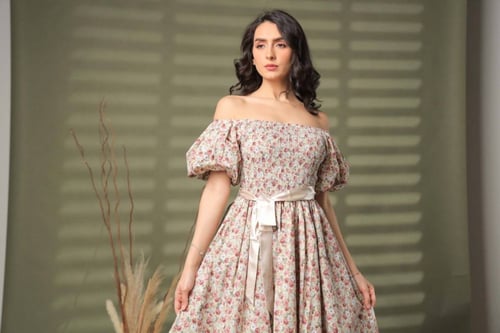 فستان كلوش بزم من الصدر