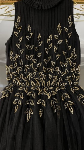 فستان سهرة بشك راقي