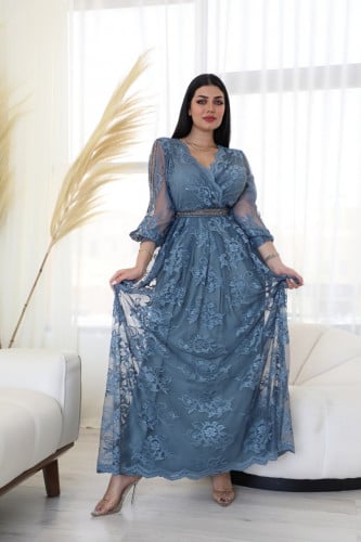 فستان دانتيل ملكي طويل