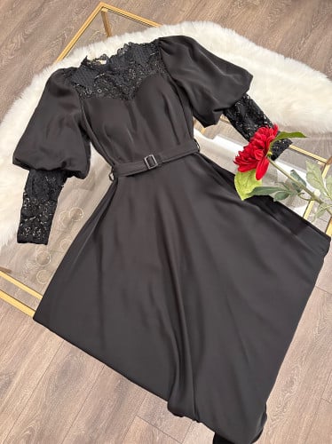 فستان ميد شيفون مع دانتيل