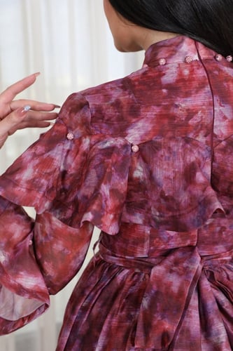 فستان اورقنزا مشجر باكمام طويله