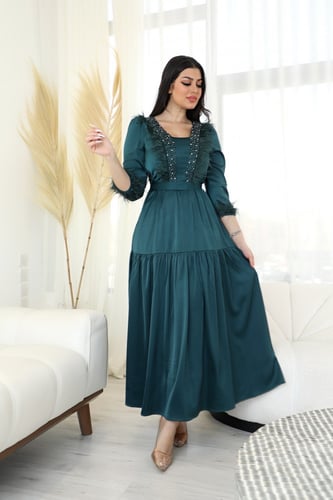 فستان انيق ب ريش من الصدر