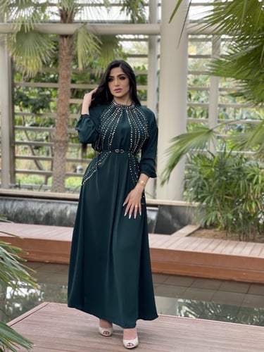 فستان باكمام وكرستال مع حزام