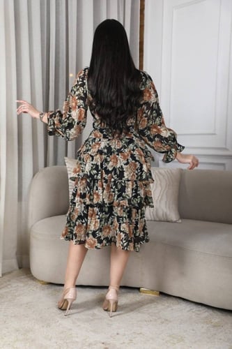 فستان ميد طبقات مشجر بأكمام طويله