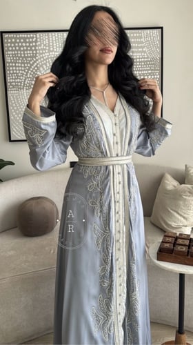 قفطان مغربي مطرز فخم