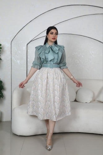 طقم تنوره وبلوزه بستايل مختلف