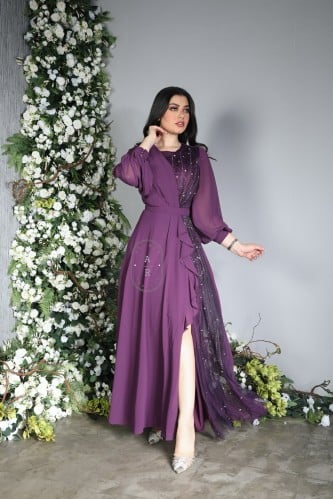 فستان سهره ناعم بتطريز وأكمام طويله