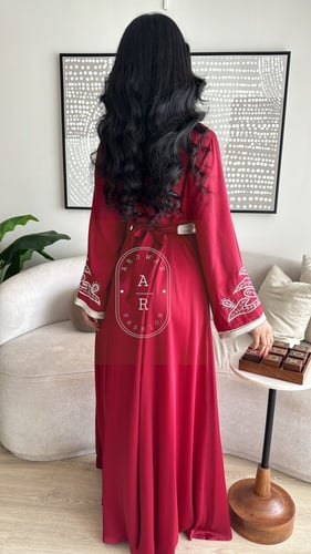 قفطان مغربي مطرز