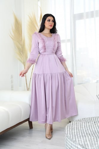 فستان انيق ب ريش من الصدر