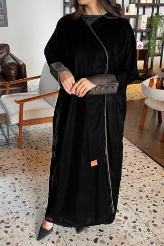 عباية مخمل مميزة